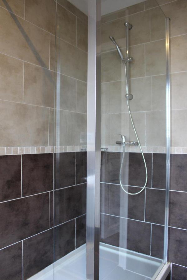 Le Clos Castel Raids Luaran gambar